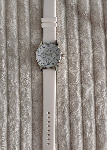 Beyaz Minimalist Kadın Kol Saati