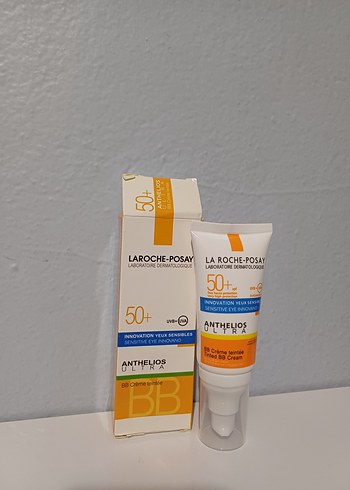 La Roche-Posay Anthelios Ultra SPF 50+ BB Krem - Görsel 2
