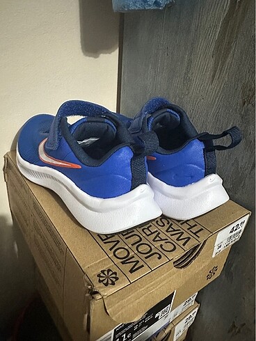 28 Beden Nike ayakkabı