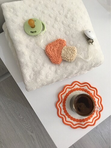 Diğer Harfli Emzik askısı