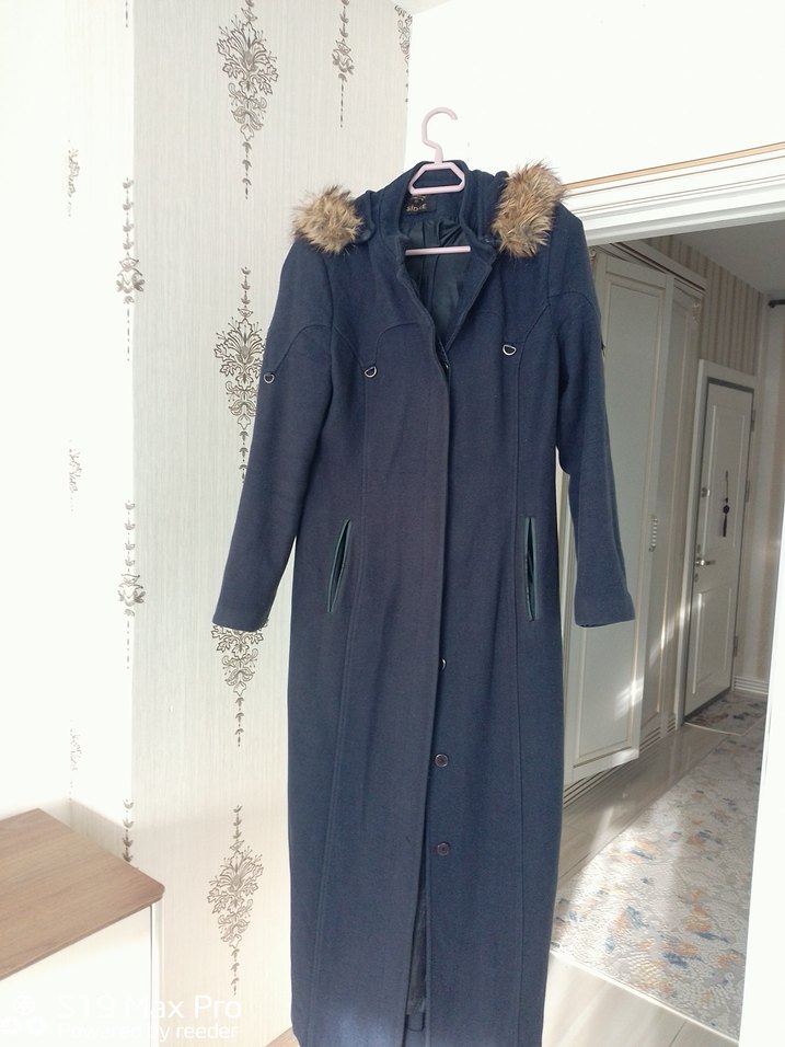 Lacivert Uzun Kadın pardesü, Kürklü, Ofis Stili - Görsel 2