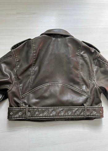 Zara Viral Haki Suni Deri Crop Biker Ceket - Görsel 3