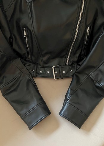 Zara Viral Suni Deri Kemerli Crop Biker Deri Ceket - Görsel 4