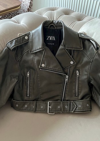 Zara Viral Haki Suni Deri Kemerli Crop Biker Deri Ceket - Görsel 3