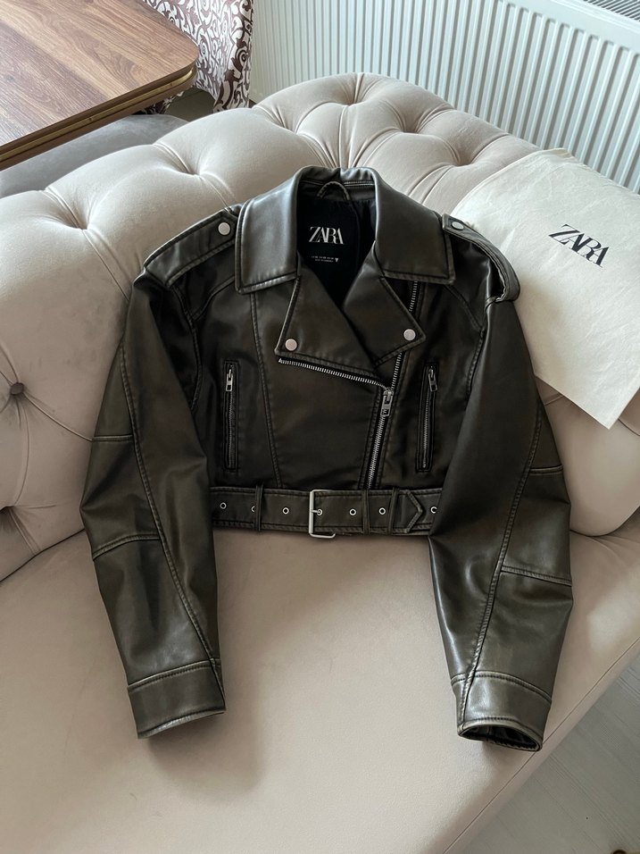 Zara Viral Haki Suni Deri Kemerli Crop Biker Deri Ceket - Görsel 2