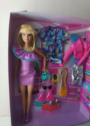 Beden Barbie Bebek ve Aksesuar Seti