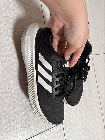 Adidas kadın spor ayakkabı