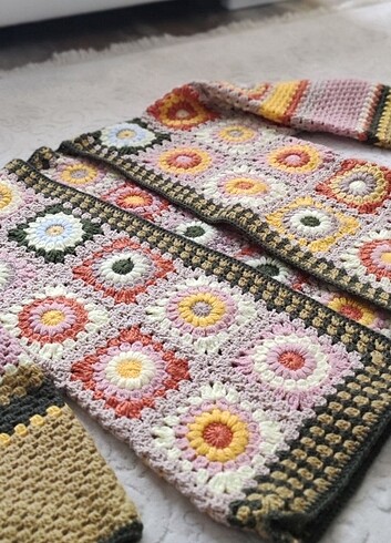 m Beden Motif Hırka
