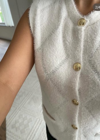 Düğmeli Krem Kadın Süveter - Görsel 2