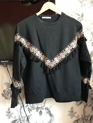 s Beden Detaylı siyah sweatshirt 