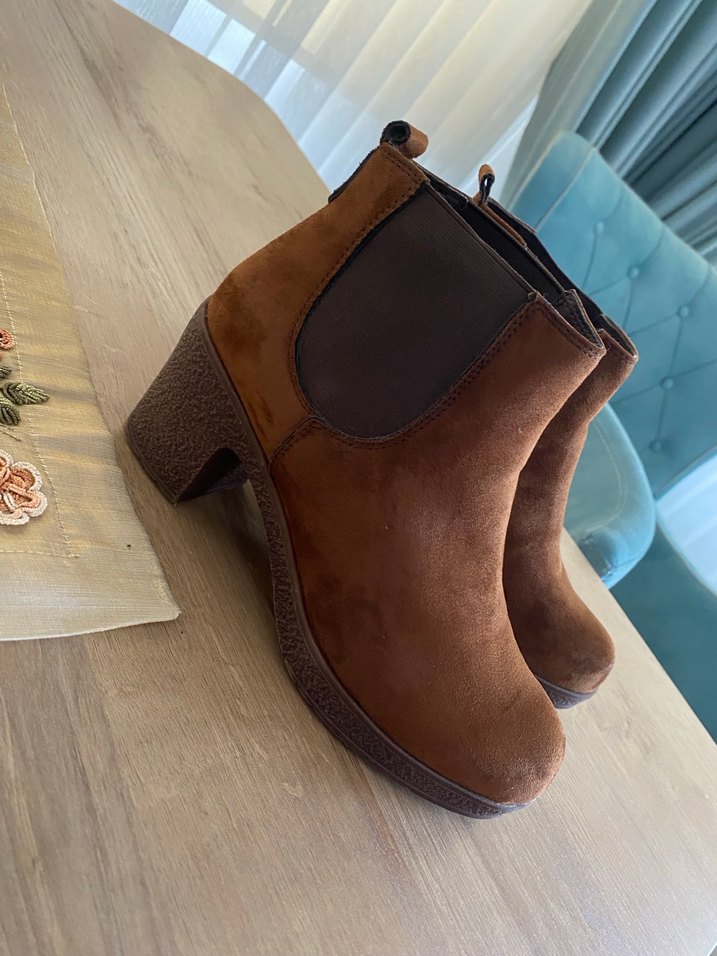 Kahverengi Süet Topuklu Kadın Bot - Görsel 2