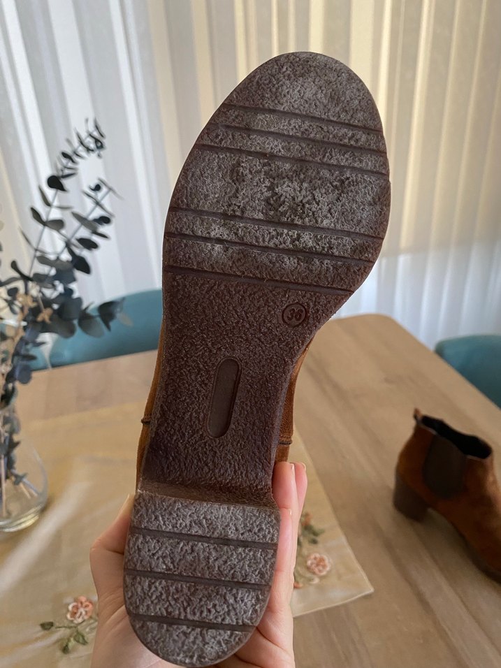 Kahverengi Süet Topuklu Kadın Bot - Görsel 4