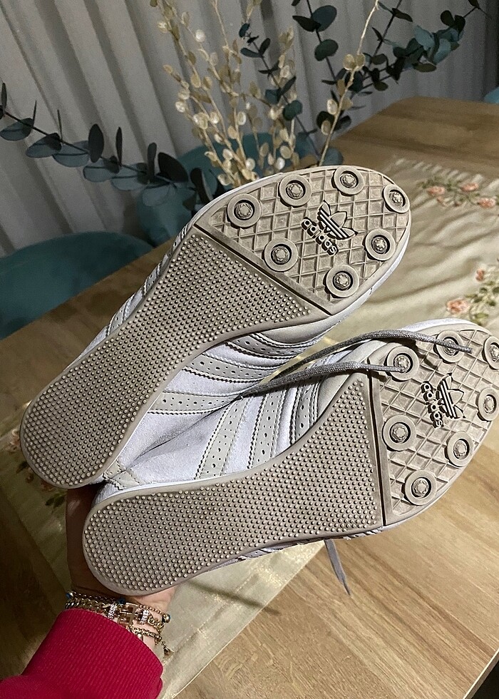Az kullanılmış adidas spor ayakkabı - Görsel 2