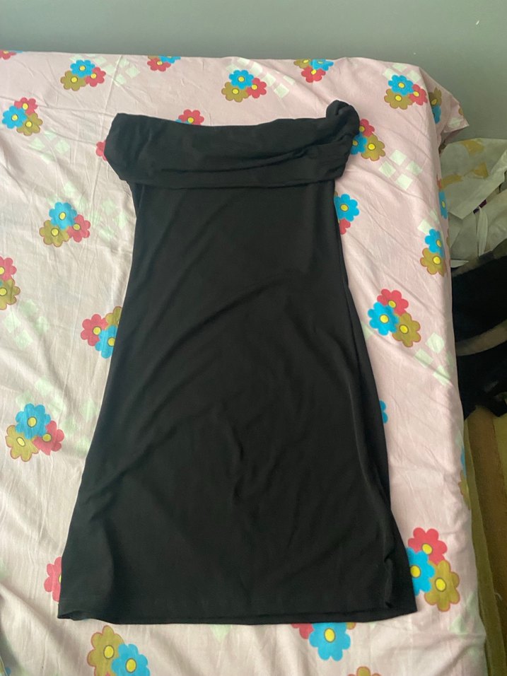 siyah madonna yaka Elbise - Görsel 2