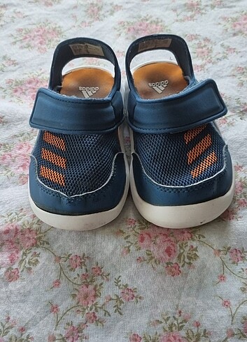 Adidas bebek sandalet 