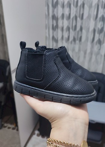 Siyah Kürklü Erkek Çocuk Botu - Görsel 2