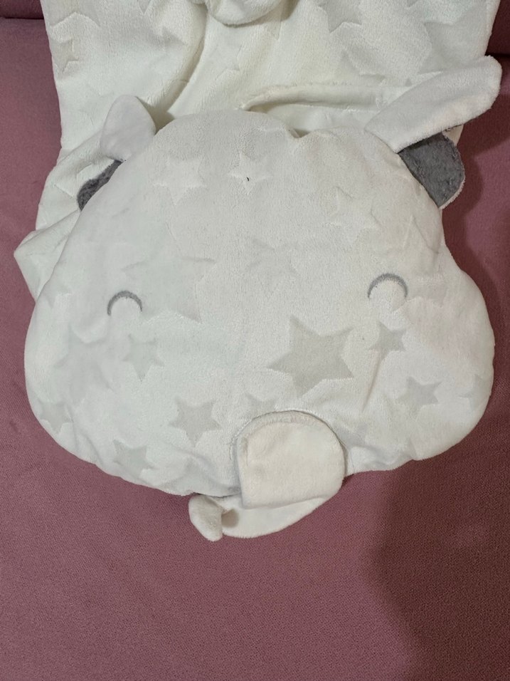 Beyaz Desenli Çocuk Uyku Battaniye ve Aksesuarı - Görsel 3