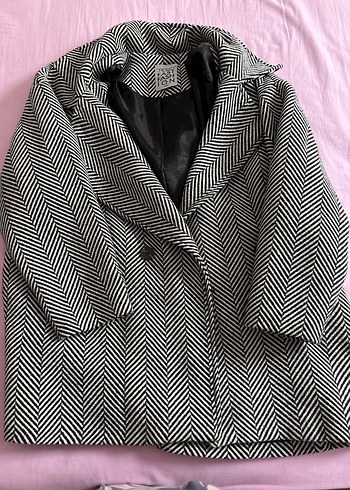 Balıksırtı desenli Kaban - Görsel 5