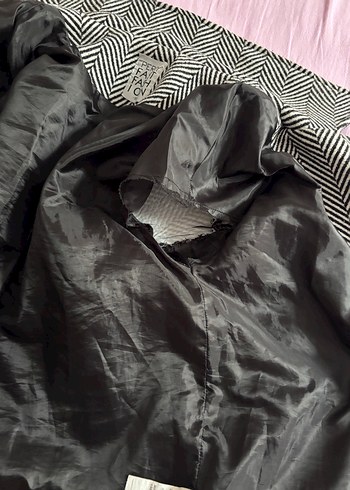 Desenli Siyah Beyaz Kaban - Görsel 7