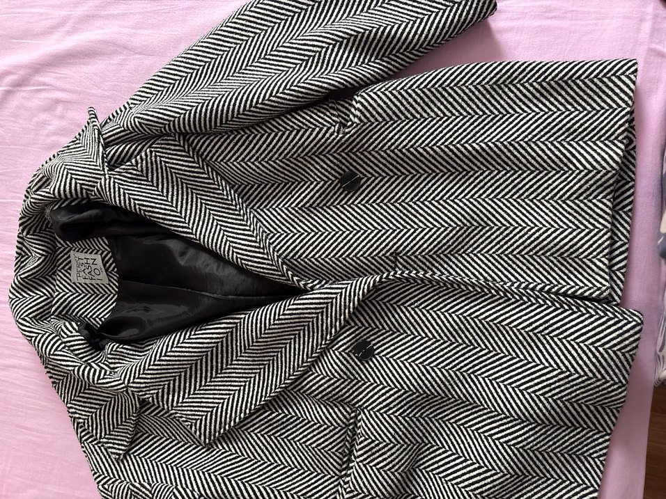 Desenli Siyah Beyaz Kaban - Görsel 4