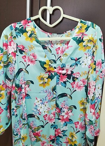 Stradivarius gömlek bluz çiçekli desenli renkli