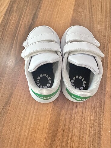 25 Beden Adidas çocuk ayakkabısı
