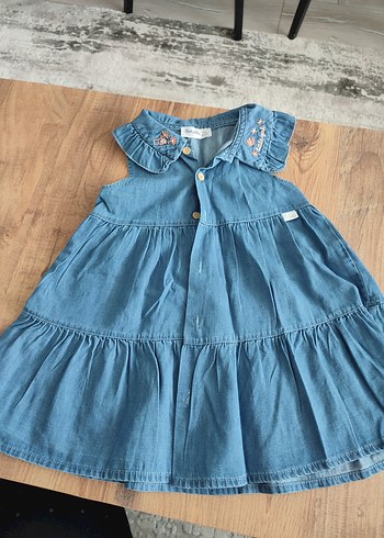 Nakışlı Fırfırlı Kız Kot Elbise - Görsel 3