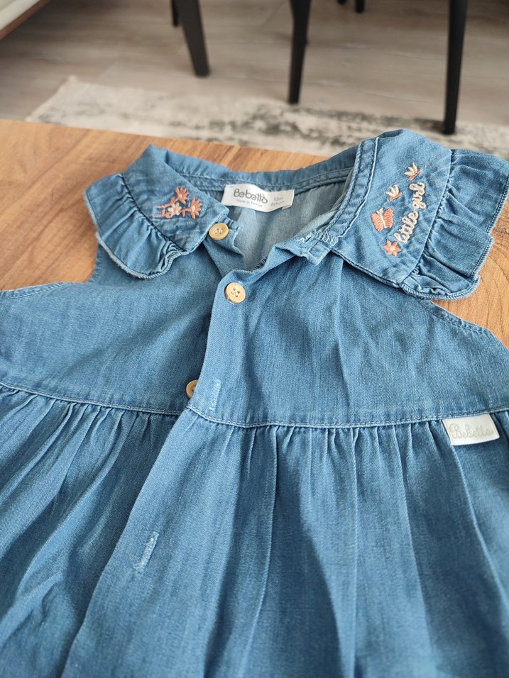 Nakışlı Fırfırlı Kız Kot Elbise - Görsel 2