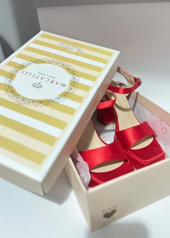 Parlak Kırmızı Platform Topuklu Kadın Ayakkabı Marcatelli - Görsel 4