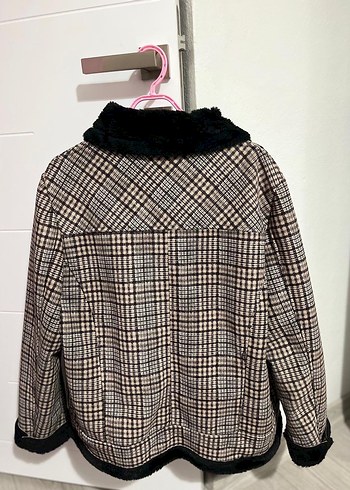 Kahverengi Ekose Desenli Kürklü Kadın Ceket - Görsel 2