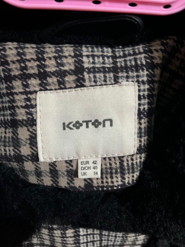 Kahverengi Ekose Desenli Kürklü Kadın Ceket - Görsel 5