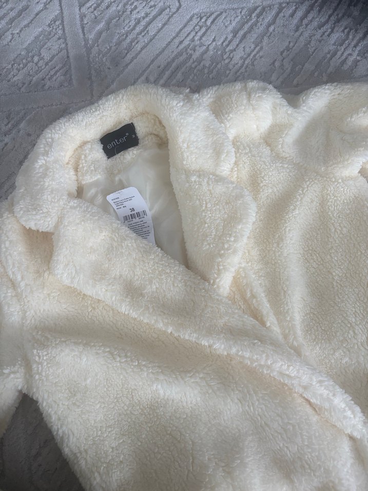 Beyaz Peluş Kadın Midi Kaban - Görsel 4