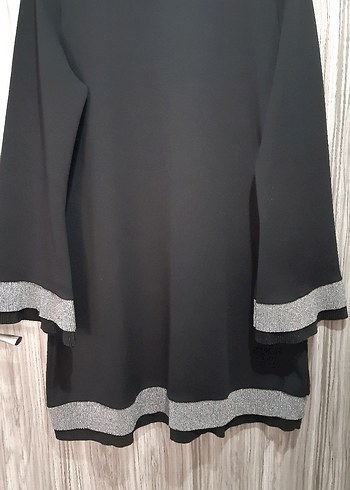 Uzun Kollu Siyah V Yaka Tunik