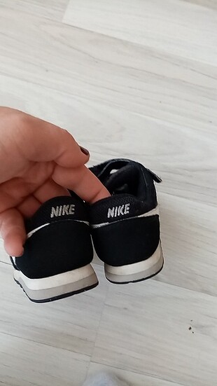 22 Beden siyah Renk Nike marka 23 numara erkek bebek spor ayakkabı