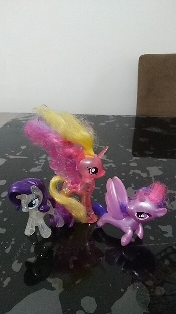  Üç pony