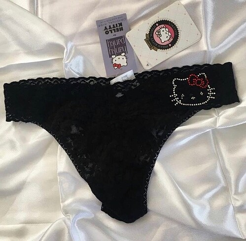 Hello Kitty İç Çamaşırı