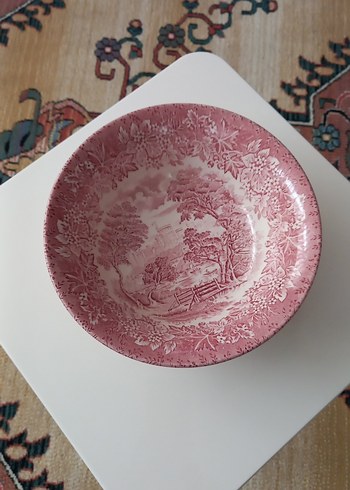 Pembe Desenli Gıda Kabı