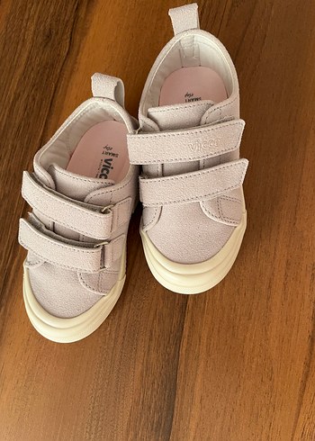 Işıklı spor ayakkabı - Görsel 3