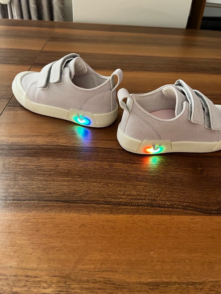 Işıklı spor ayakkabı - Görsel 2