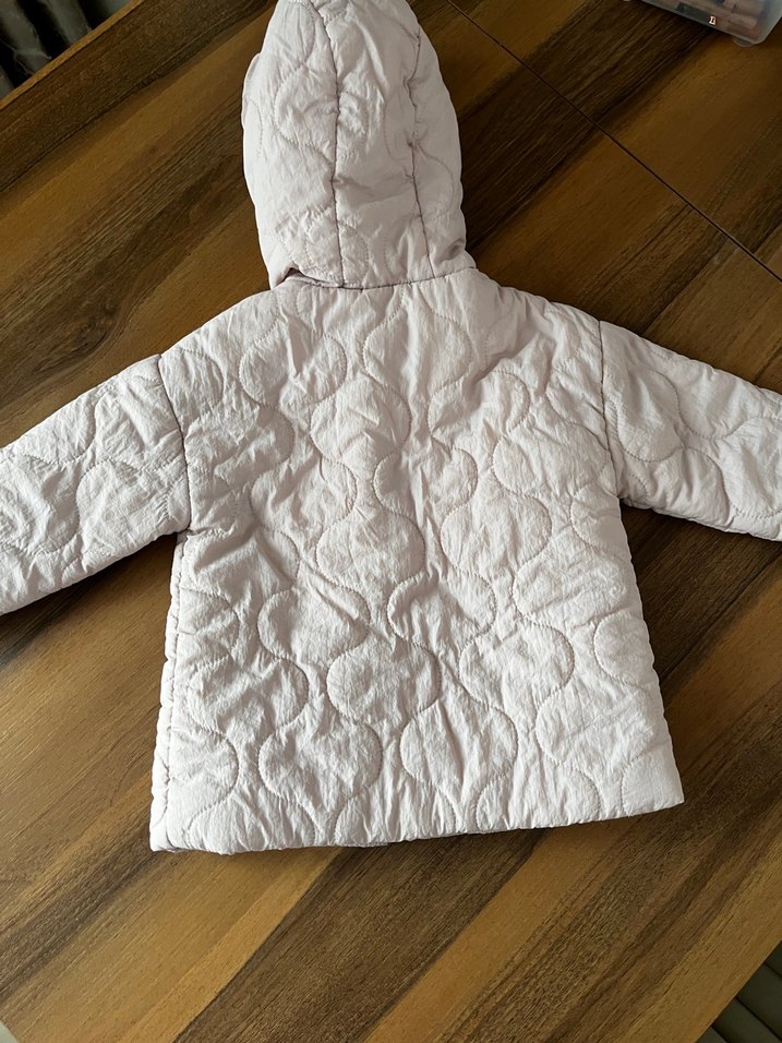 Kapüşonlu Düğmeli Kız Çocuk Mont - Görsel 3