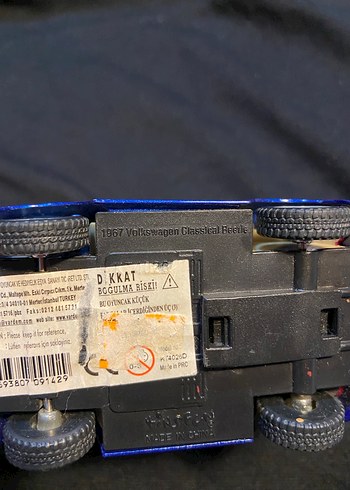 Nostaljik Parlak Mavi Oyuncak Araba - Görsel 6