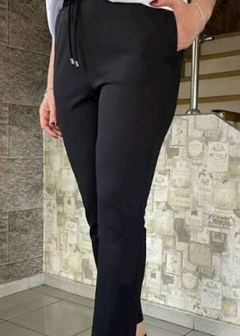 HAVUÇ PAÇA SİYAH VE BEYAZ MEVCUD 54 beden dir