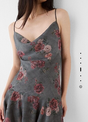m Beden Bershka fırfırlı antrasit elbise