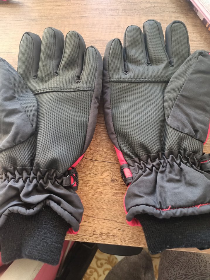 Çocuklar için Kırmızı Baskılı Street Wear Eldiven - Görsel 2