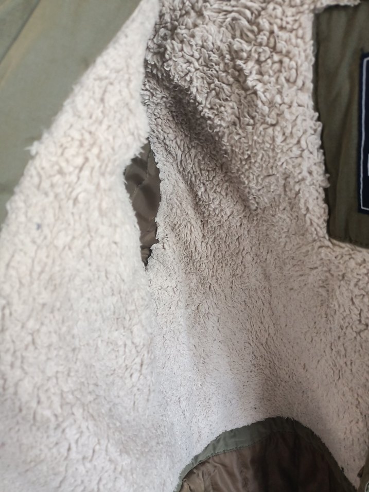 Erkek Çocuk Bej Kamuflaj Desenli Düğmeli Mont - Görsel 4