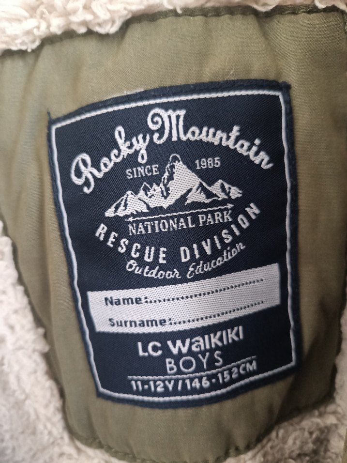 Erkek Çocuk Bej Kamuflaj Desenli Düğmeli Mont - Görsel 5