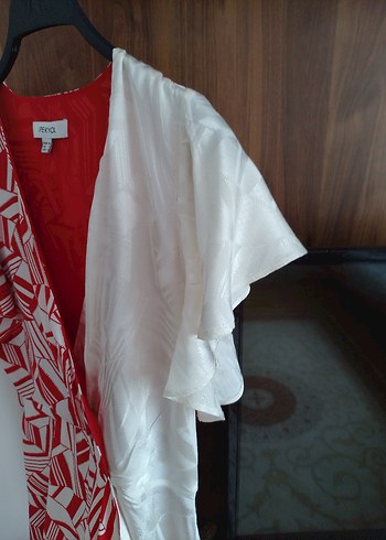 Kırmızı muhteşem elbise - Görsel 6