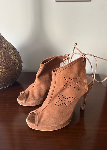 Hotiç markanın süet platform ayakkabısı - Görsel 2