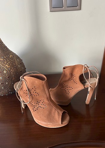 Hotiç markanın süet platform ayakkabısı - Görsel 7