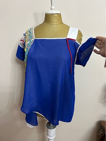 Derishow markanın bluzu